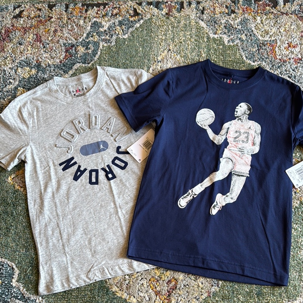 Jordan Kids' Gray and Blue Graphic T-Shirts in Boys Size M…NWT